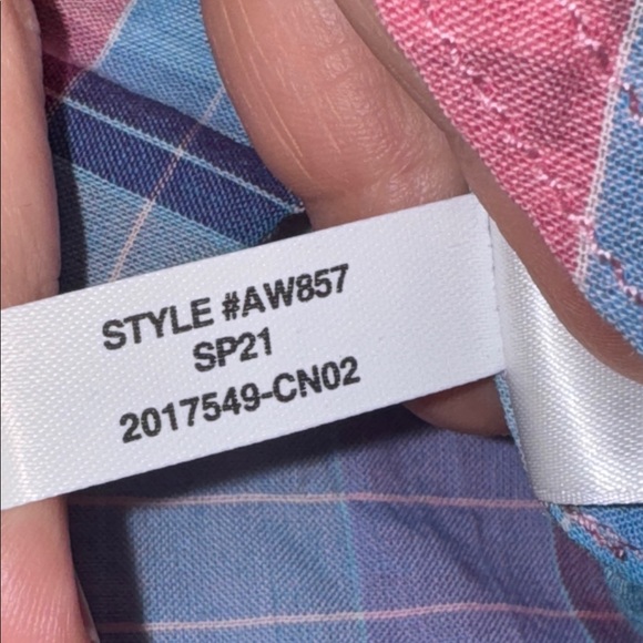 J. CREW Classic-Fit Crinkle Cotton Popover Shirt in Ombré Plaid Women’s 4 - Picture 12 of 13